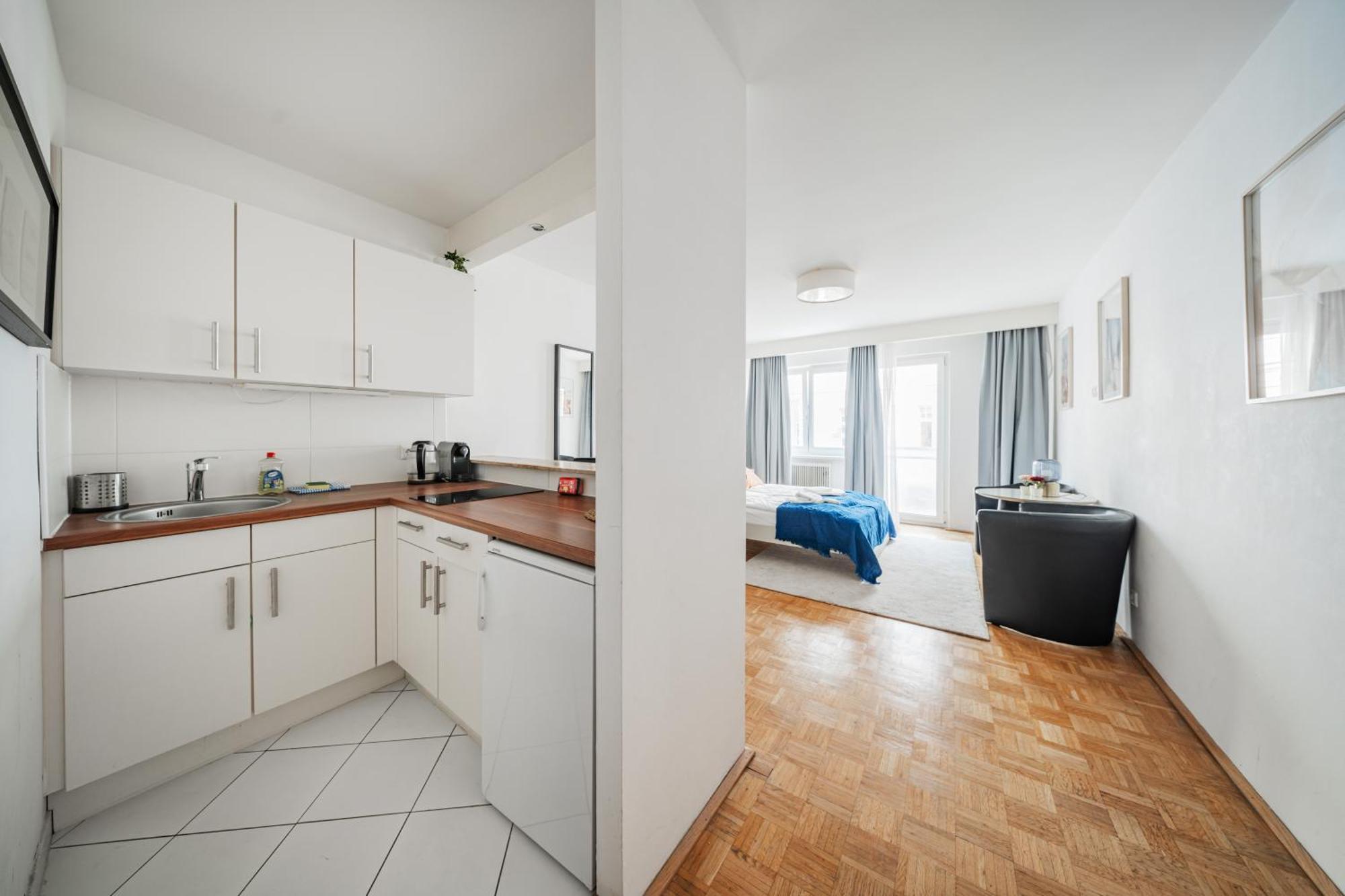 Studio Next To Karlskirche #17 Apartment Wina Bagian luar foto