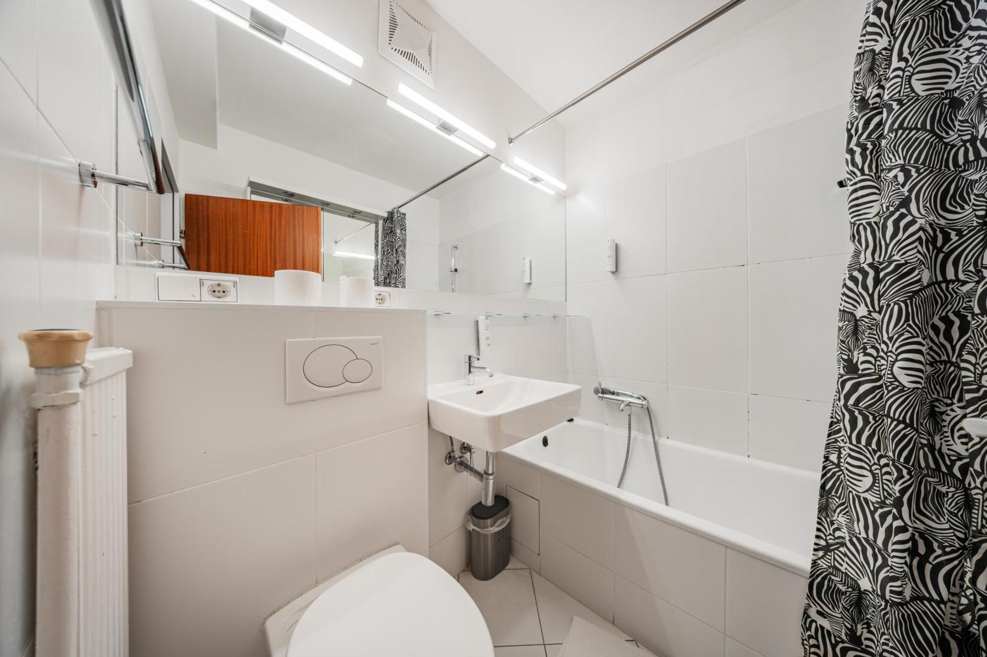 Studio Next To Karlskirche #17 Apartment Wina Bagian luar foto